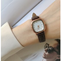 나음다름 여성 빈티지 패션 손목시계