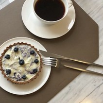 가죽 식탁 방수 테이블 인테리어소품 팔각매트, 그레이 + 블랙, 450 x 35 cm