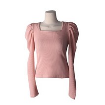 시크블랙 여성용 레보두 골지 스퀘어넥 퍼프 티셔츠 T8858K22