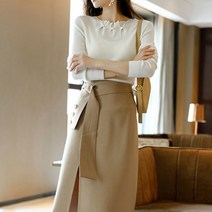 페이퍼먼츠 여성용 주름 넥라인 입체 플라워 슬림핏 티셔츠 02770