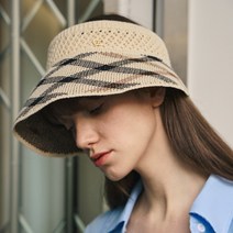 닥스 여성용 패커블 DD금속장식 체크 니트