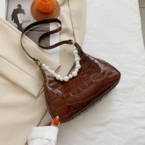 에나멜 진주 핸들 바게트 미니백