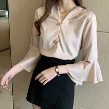 포플러앤씨 리즈논 브이 블라우스