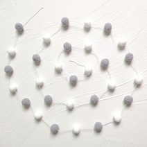 셀레네 마카롱 폼폼 가랜드 one size, 화이트 그레이, 2개