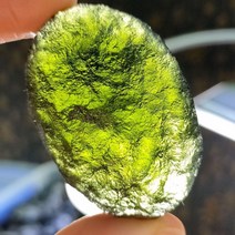 운석 METEORITE 수집 광물 몰다비테 천연 체코 임팩트 유리 거친 돌 크리스탈 에너지 스톤 30g 1 개, 5.2025g