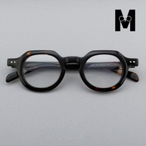 핏감 지대로 느끼는 레트로 뿔테 안경테