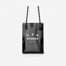 아이앱 스튜디오 x 케이스티파이 로고 슬링백 블랙 IAB Studio x Casetify Logo Sling Bag Jet Black