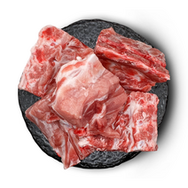 찜용 등뼈1kg 1+등급 국내산 돼지고기 (월계수잎 포함), 한돈 냉동 등뼈 1kg