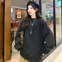 스키온 엠보 레터링 박시핏 맨투맨
