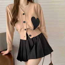 10대 20대 봄가을 데일리룩 귀여운 하트 가디건 상의