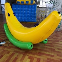 에어바운스 대여 바나나 시소 해적 꽃게 에어 바운스, 노란색 몸체와 빨간색 바닥이 있는 보트 3미터