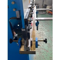 판금 접이기용 벤딩 머신 30T 2000mm, 한개옵션0