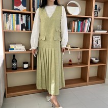 2COLOR 두껍지않은 얇은트위드 오버핏 슬리브리스 롱원피스 멜빵치마 밑단플리츠 키큰여자