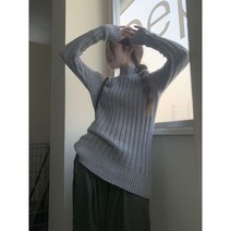 심플 데일리룩 삼준지 디자인 느낌 오프숄더 그레이 구덩이 스트라이프 터틀넥 니트 트렌디 탄력