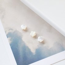 [6개]관통형 7mm 다섯잎꽃 화이트 자개 3-405 비즈공예 팔찌만들기 목걸이 부자재