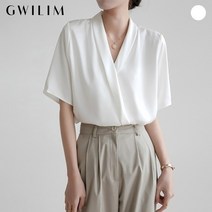 (귈림) 새틴 브이넥 반팔 블라우스(GBMBL101P)