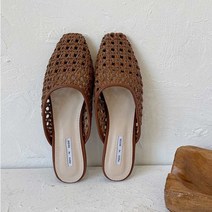 여름 휴양지룩 코디 여자 신발 데일리 라탄 블로퍼