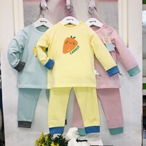 ﻿아가방 솔레내의 국내산원단 무형광섬유 예쁜 색상의 아가방 봄 내의입니다~ ﻿