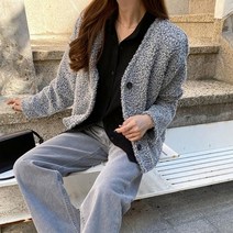브이와이 [VY] 여자 V넥 FW 덤블 뽀글이 핑크 단추 가디건