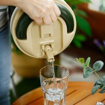 캠핑물통 아이스 워터저그 그린 4.7L 캠핑용 아이스물통 피크닉 차박 대용량 코멕스물통, 4.7L 그린