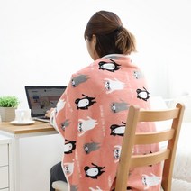 방콕 집순이 밍크 후드담요 극세사 가운 망토 입는담요 캠핑 차박 담요 블랭킷 커플아이템