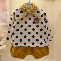 아가방 NC엑스코점 디어베이비 60%완전 강추! 커다란 땡땡이가 귀여운 티셔츠 + 아방한 항아리핏 블루머 + 체크스카프까지