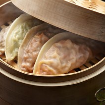 [만두의신] 가성비갑! 만두의신 줄서서먹는 신영시장 김치철판만두, 1.4kg, 1봉