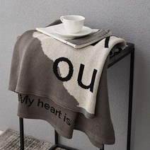 니트블랭킷 베드러너 차박 이불 무릎 담요 쇼파 덮개 캠핑용 레터링 130x160cm