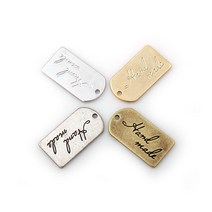비즈아이 [7070-06]태그펜던트 BIG핸드메이드직사각태그 10x18mm 1개