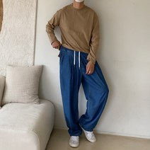 다리길어보이는 남자 흑청 진청 고무줄 핀턱 와이드 통넓은 청바지