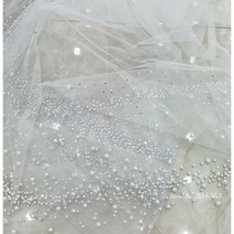 면사포 베일 로맨틱한 두 겹 교회 웨딩 진주와 크리스털 빗이 달린 신부 MM270276