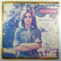 (중고LP)(빈티지 인테리어용 디피용) OLIVIA NEWTON JOHN/ SYLVIE VARTAN/ 자켓 닳음 얼룩 있음/ 음반 재생 가능 하나 틱 잡음 있음