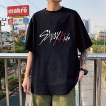 남성 셔츠 KPOP Stray Kids 가수 T 셔츠 남성 패션 Streetwear 하라주쿠 StrayKids 편지 그래픽 여름 Y2K 특대 o 넥 반팔