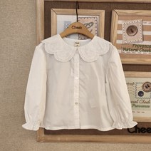 치크 22 F/W 유아 아동 키즈 토들러 여아 가을 신상품! 우리 공주들에게 꼭 필요한~ 넓은 카라로 러블리하게! 원복이나 교복안에 입기 좋은! 에리 레이스 우븐 블라우스