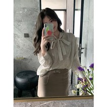 틈새 기질은 얇은 여성용 화이트 셔츠 봄과 가을 디자인 감각 꽃잎 칼라 쉬폰 쇼트