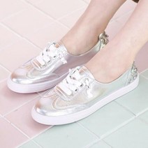 여성 물결 스트랩 큐빅 펀칭 은색 플랫 스니커즈