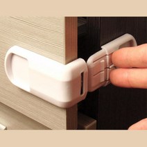 서랍 여닫이문 문열기방지 도어락 안전걸이 서랍장 씽크대 냉장고도어 찬장 유리문 안전잠금 장농, 블랙