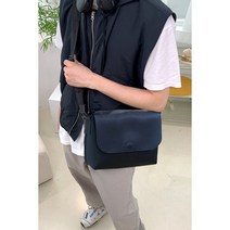 레프트필드 1168 남성 데일리백 메신저백 세미오피스룩 남여공용 블랙 무난한크로스백