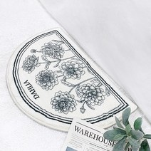 달리아 반달 극세사 북유럽 감성 욕실 현관 발매트, 화이트
