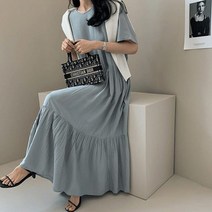 퀸앤조이 라운드넥 플리츠플리츠 맥시 원피스