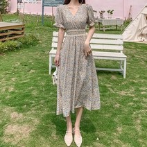 랩디자인 브이넥 로맨틱 느낌 플라워 패턴 쉬폰 원피스 여름 미니 데이트룩 여성 바캉스룩