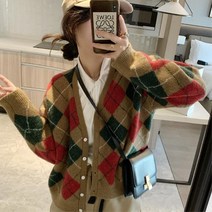 20대 여성 봄철 감성룩 체크무늬 패션 가디건 럭셔리가디건 스트릿패션