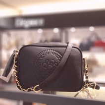 엘레강스 [NC경산점] 모던심플 고급감성 가볍고 부드러움 실용적 데일리 여성 미니 라흐리에 카메라백 SKSH009A