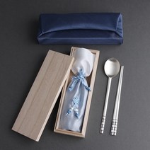 은수저 1벌 70% 복띠 칠보 홍색 청색 수저 젓가락 1인용 전통 칠보 조각 고급 명품 수저 예단 생신 vip 외국인 선물 답례품 기념품, 은수저1벌 청색+보자기포장(네이비)