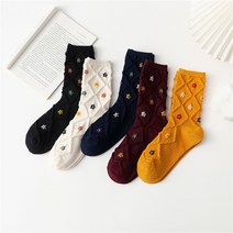다나와양말 레트로 마름모 꽃자수 포인트 여성중목양말