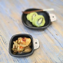 여우자기 앵두꽃 손잡이 정사각 반찬기 핸드메이드 도자기 찬기 반찬그릇, 화이트, 중