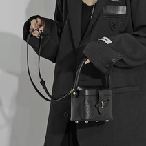 스퀭어백 도시락가방 소가죽 스퀘어 20대 20대 하객룩