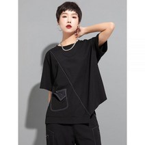 EAM 여성 블랙 포켓 비대칭 빅 사이즈 캐주얼 티셔츠 신제품 라운드 넥 반팔 패션 타이드 봄 여름 2023 1DF6511