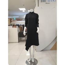 IKAM1OP98 더아이잗 하이넥 언발란스 슬릿 니트 원피스 IKAM1OP98