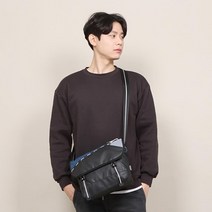 하이틴패션 힙합스타일 학생메신저백 고딕웨어 어깨가방 캐주얼코디 친구선물 고스룩